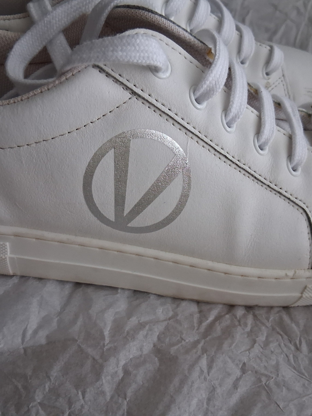 Valrntino White Leather Women's Lace-Up Sneakers with Silver Accent